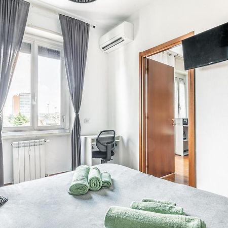 밀라노 'Tribal House' Sansiro-Rhofiera-Duomo 아파트 외부 사진